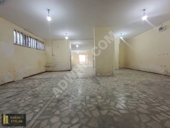 K.ÇEKMECE SEFAKÖY TEVFİKBEYDE KİRALIK DÜKKAN 150M2 YARI BODRUM