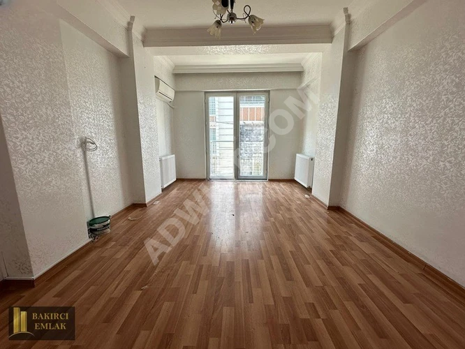 SEFAKÖY TEVFİKBEYDE YENİ YAPI KREDİLİ SATILIK DAİRE ARA KAT 2+1