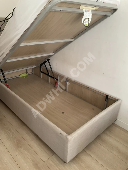 Depolama alanına sahip yatak