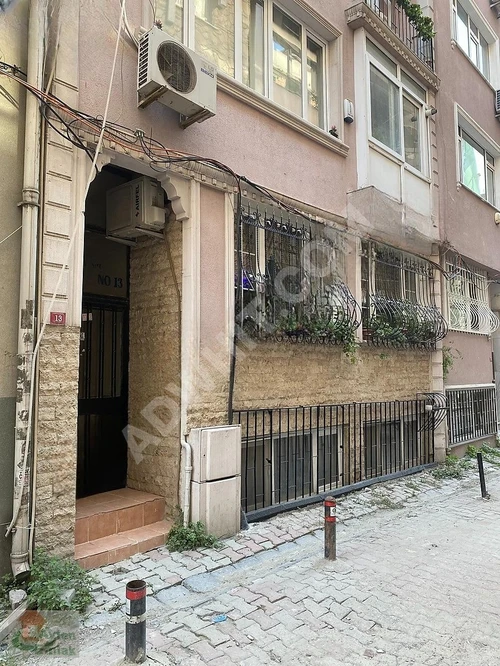 Bakırköy Sakızağacı mh. REVNAKLI sk. 3+1 100m2 Bahçeli
