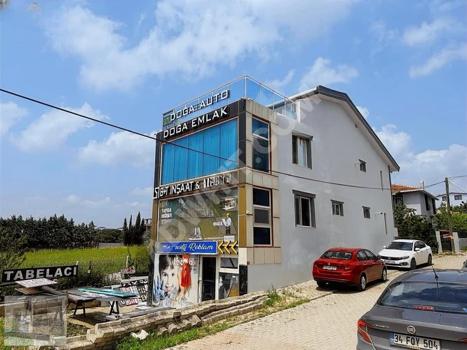 E-5 üzeri köşe parsel arsa ederine kelepir komple bina