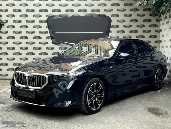 ORAS'DAN 2025 MODEL BMW 520İ M SPORT BOYASIZZ