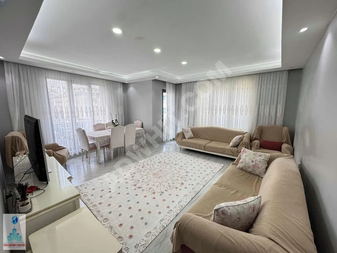 SULTANGAZİ UĞURMUMCUDA CD ÜSTÜ 120m2 3+1 OTOPARKLI KÖŞEBAŞI