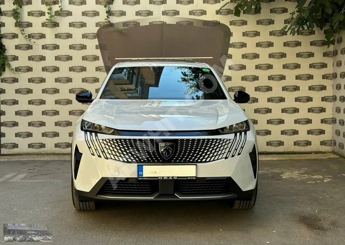 ORAS'DAN 2024 MODEL PEUGEOT E-3008 FULL ELEKTRKLİ ALLURE BOYASIZ