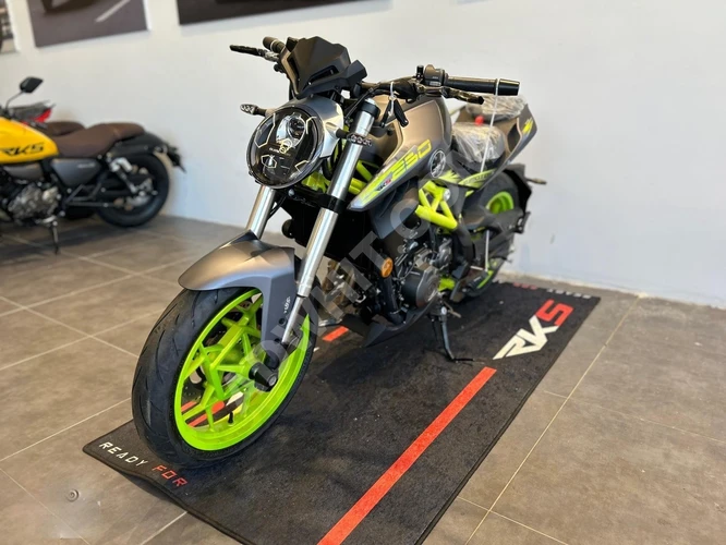 RKS SRK 250 NAKED TARZ GÜÇLÜ MOTOR 12 AY TAKSİT