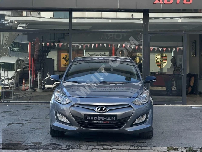 HYUNDAİ İ30 STYLE OTOMOTİK 215.000 KM DE BAKIMLI DÜZGÜN