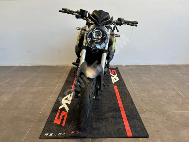 RKS SRK 250 NAKED TARZ GÜÇLÜ MOTOR 12 AY TAKSİT