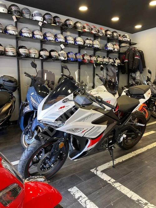 SIFIR KİLOMETRE* 250 CC* UYGUN FİYATLI* BAYİ GÜVENCESİYLE