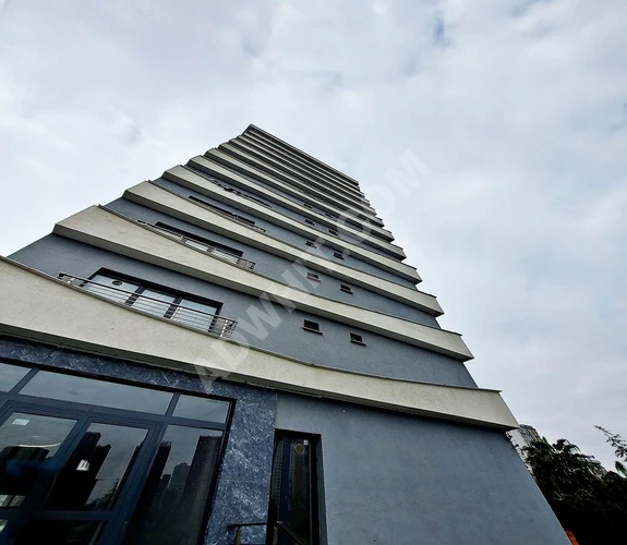 BEYLİKDÜZÜ MEHAL YAPIDAN SİTE İÇİ KENDİNE AİT TERASLI 1+1 DAİRE