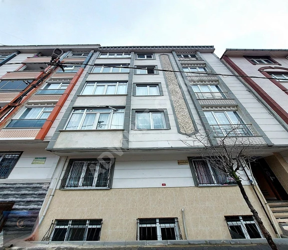 BEYLİKDÜZÜ MEHAL YAPIDAN UYGUN FİYATA BAHÇELİ 2+1 DAİRE