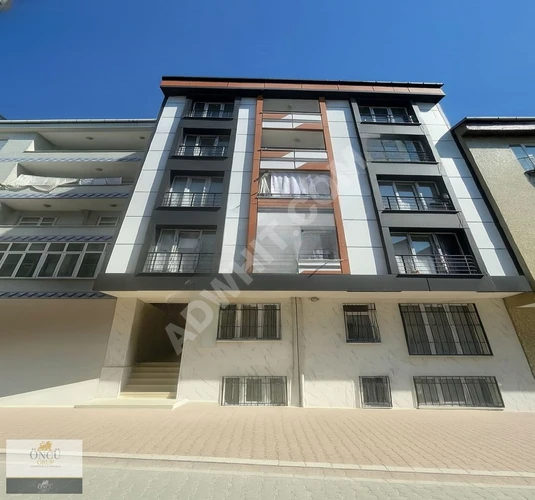 MERKEZİ KONUMDA CADDEYE YAKIN KIŞ BAHÇELİ 2+1 LÜKS SATILIK DAİRE