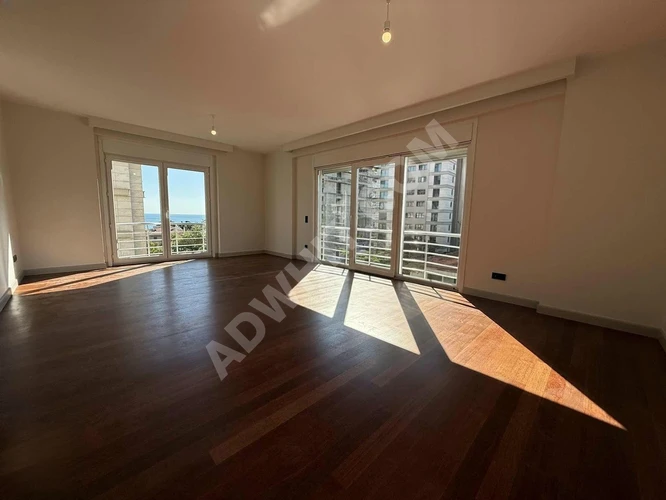 ALKAYA'DAN CADDEBOSTAN SAHİLDE DENİZ MANZARALI 4+1 SATILIK DAİRE