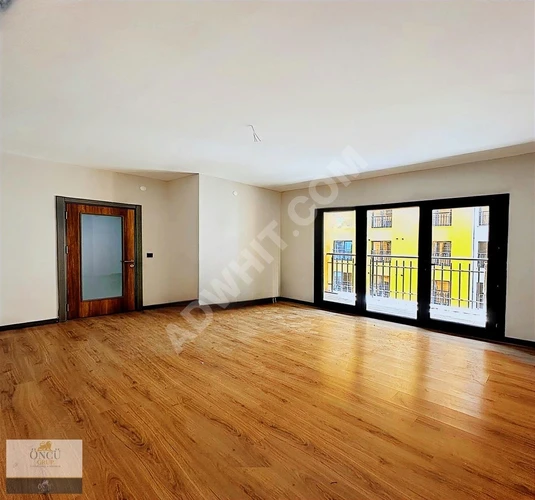 TOKİ KONUTLARINDA YENİ YÖNETMELİĞE UYGUN SIFIR 2+1 ARAKAT DAİRE!