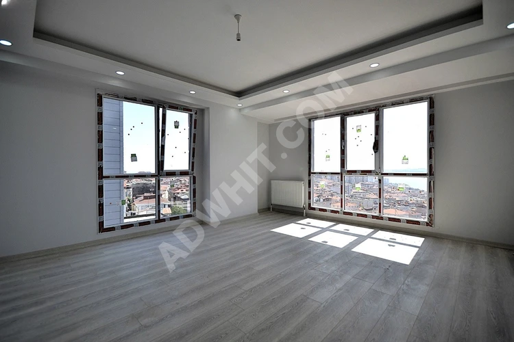 ÇAMUR'DAN MEVA LİFE SİTESİNDE 2+1 GÖL MANZARALI SATILIK DAİRE-2