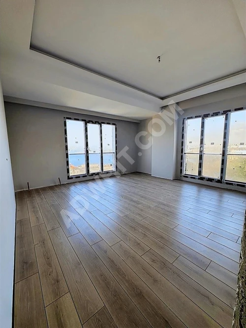 ÇAMUR'DAN KÜÇÜKÇEKMECE MACERAPARKI YANI SATILIK 4+1 DAİRE