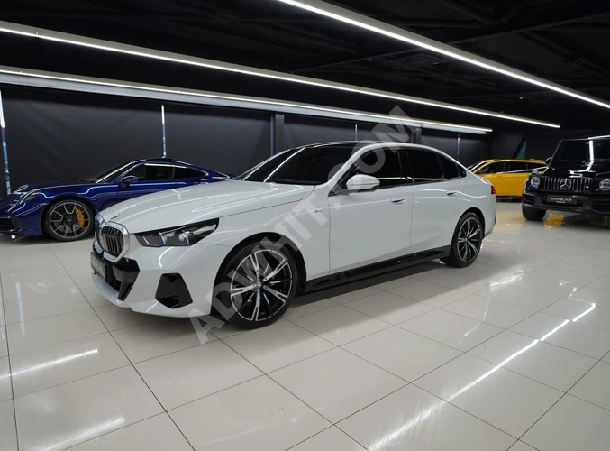 HANCAR 2024 BMW 5.20İ M SPORT-GECE GÖRÜŞ-SOĞUTMA-HEAD-UP-BAYİ