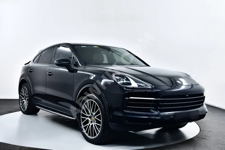 ULAŞ AUTO 2023 PORCHE CAYENNE COUPE 3.0 E-HYBRİD 462 HP BAYİ