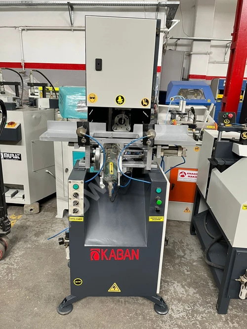 Yüksek kaliteli pencereler ve kapılar