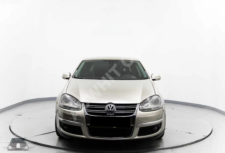 ÖMÜR MOTORS'TAN TAKSİT SÇNKLİ VW JETTA BENZİN LPG OTOMATİK