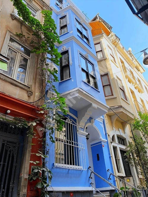 BEYOĞLU ASMALI MESCİT ŞEHBENLER SOKAK KOMPLE SATILIK BİNA