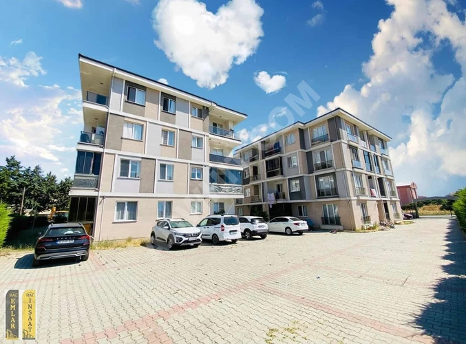 ONUR MARKET ARKASI İSKANLI ÇİFT BALKONLU ASANSÖRLÜ DAİRE