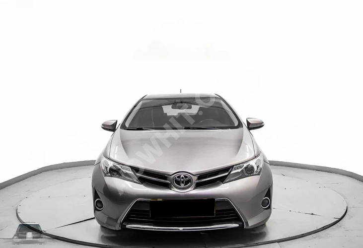 ÖMÜR MOTORS'TAN TAKSİT SÇNKLİ TOYOTA AURİS DİZEL MANUAL