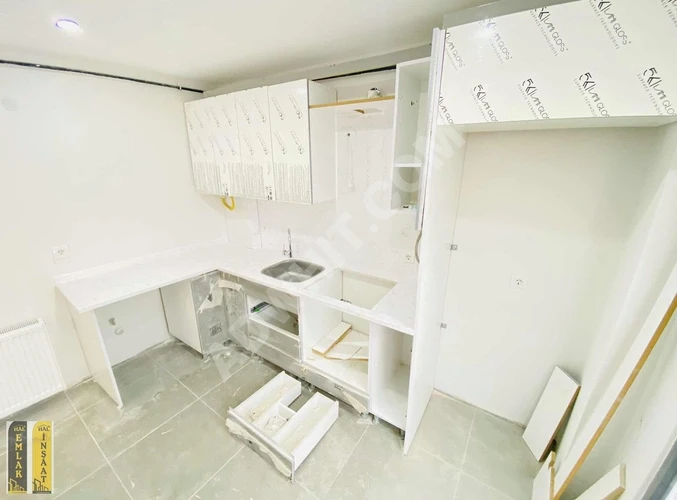 SELİMPAŞA ANA MERKEZDE KİRALIK 1+1 OFİS TABELA DEĞERİ YÜKSEK