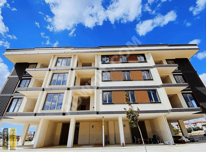 SIFIR İSKANLI MUHTEŞEM KİRALIK 3+1 LÜX 120m2 DAİRELER