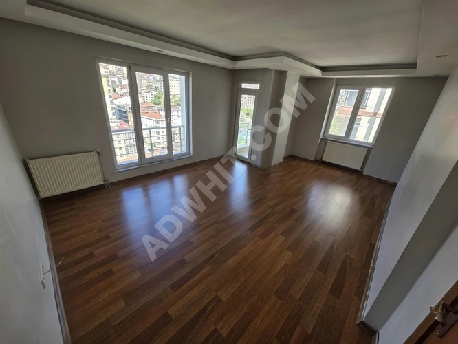 YENİ'DEN 3+1 SİTE'DE ARAKAT GÜZEL KONUMDA KİRALIK FERAH DAİRE..