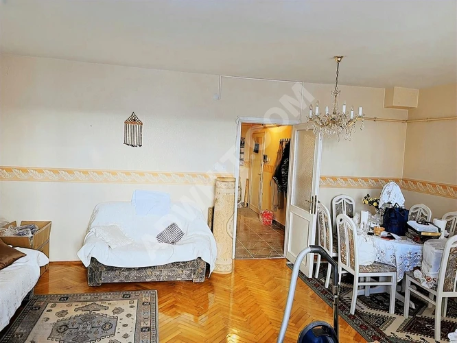 ÜMRANİYE ÇARŞIDA METROYA ÇOK YAKIN 135 m2 DAİRE