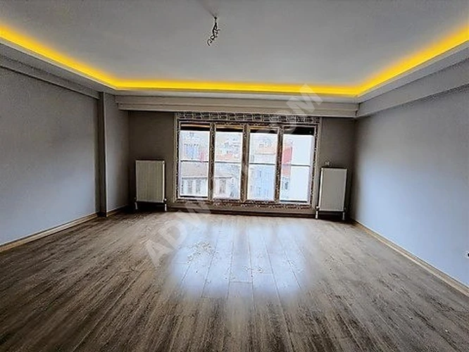ÜSKÜDAR MERKEZDE 2+1 1.ARA KATI 85M2 KİRALIK KONUT