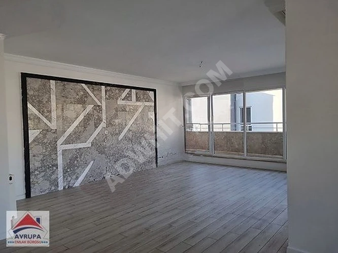 SELİMPAŞA EMLAK KONUT SİTESİNDE 195 M2+100 M2 TERASLI LÜKS DAİRE