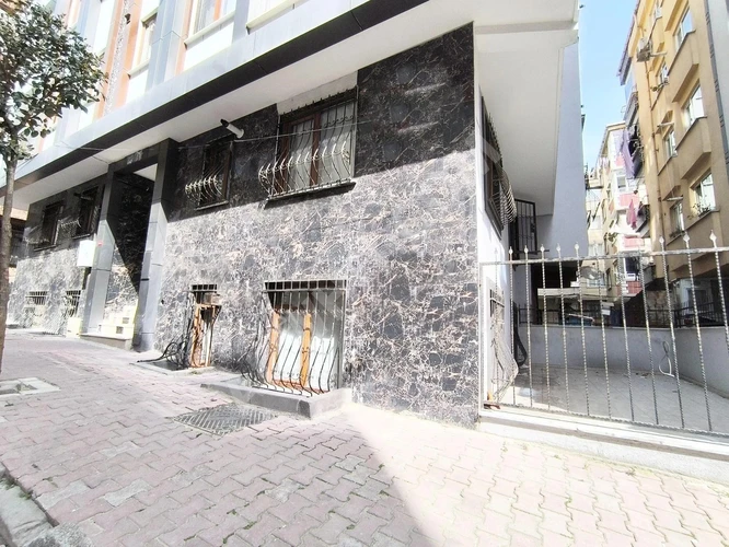 Serhat Emlaktan 1+1 Bahçekat Daire