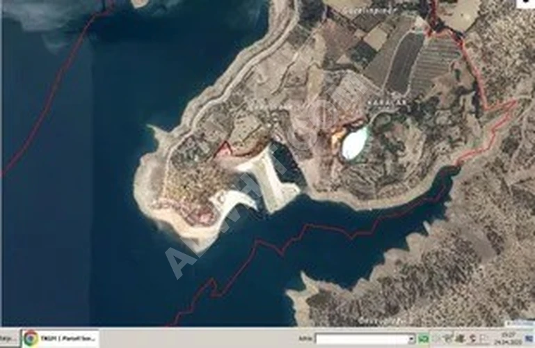 Karaman Ermenek Karalar Mevkiinde Baraj Manzaralı Arazi