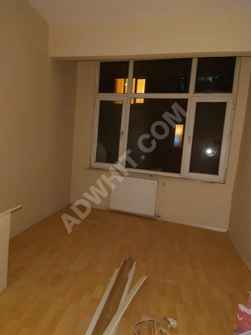 Emlak center'dan Fatih çapa merkez'de satılık 2+1 salon daire