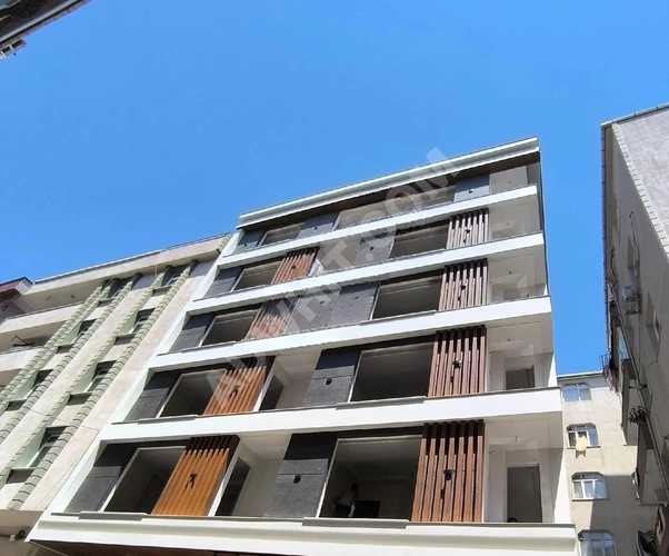 Yenibosna Zafer Mh 2+1 E5 Metro Yakını Sıfır Daire