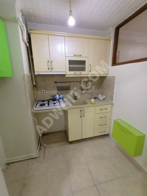 Emlak center'dan kiralık 1+1 salon 15 yıllık bina