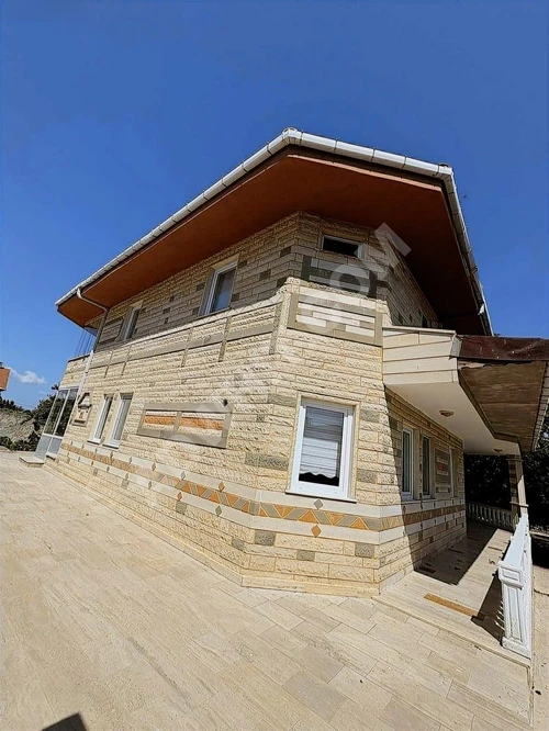 Çatalca Çanakça'da 8 + 1 satılık villa
