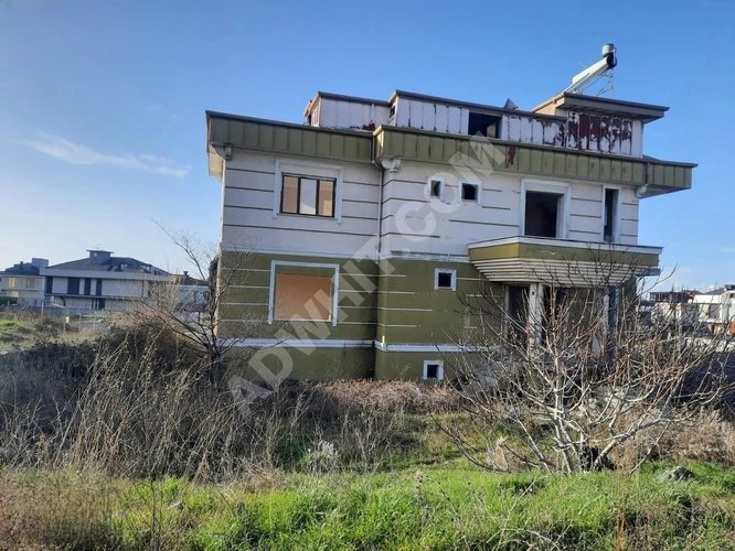 GÜRPINARIN EN GÜZEL YERİNDE NATAMAM 6+2 SATILIK VİLLA