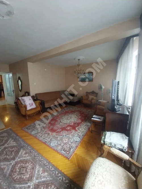 Pangaltında Osmanbey metroya 5dk. Full Esyalı 3+1 Kiralık Daire