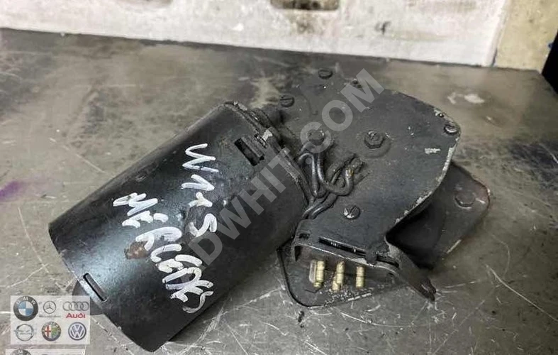 MERCEDES W115 ÖN CAM SİLECEK MOTORU (ORJİNAL) ÇIKMA