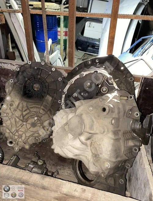 RENAULT MASTER ŞANZIMAN DIŞ MUHAFAZA KAPAĞI (ORJİNAL) ÇIKMA