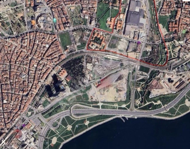 KAZLIÇEŞME MARMARAY KARŞISI 100 M2 SATILIK ARSA