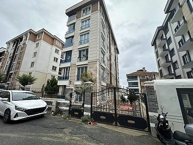 SİLİVRİ YENİ MAHALLE'NİN KALBİNDE 3 CEPHELİ BUTİK 2+1 FIRSATI!