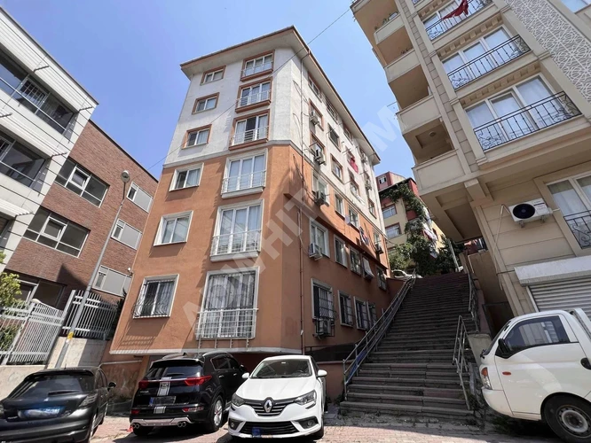 EKSPER GYS'DEN 2+1 KAĞITHANE METRO YAKIN KONUMDA