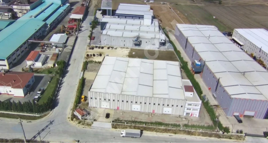 Veliköy OSB de Fabrika 5714 arazi içerisinde 1000 M2 kapalı alan