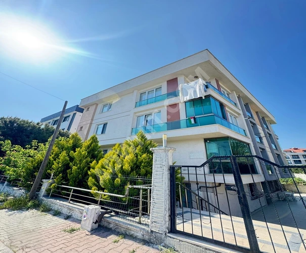 KAVAKLIDA KISA KATLI BİNADA SATILIK DÜZ GİRİŞ BAHÇELİ 2+1 DAİRE