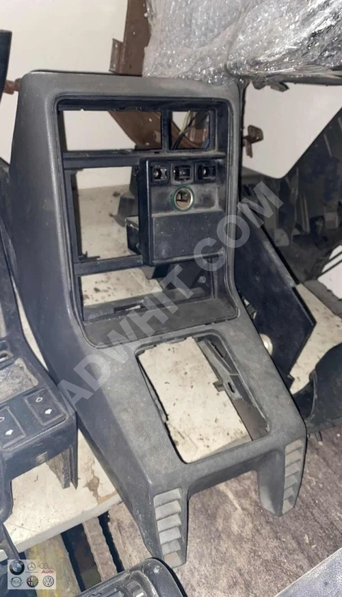 RENAULT 9 BROADWAY VİTES ORTA KONSOL ÇIKMA - ÖZEN OTOMOTİV