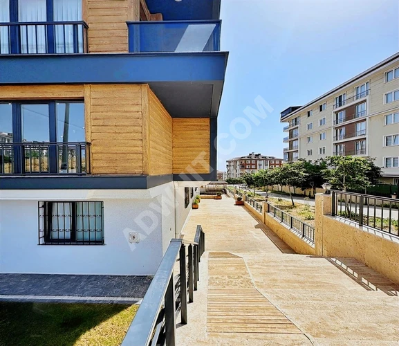 ADNANKAHVECİDE 3+1 KISA KATLI SİTE İÇİ SATILIK FERAH DAİRE