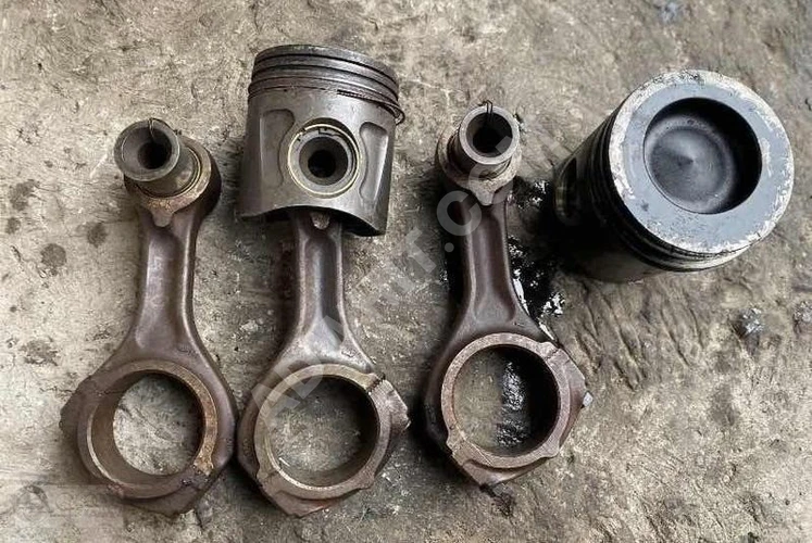 IVECO/FORD STRALİS 460EEV PİSTON KOLLARI (ORJİNAL) ÇIKMA